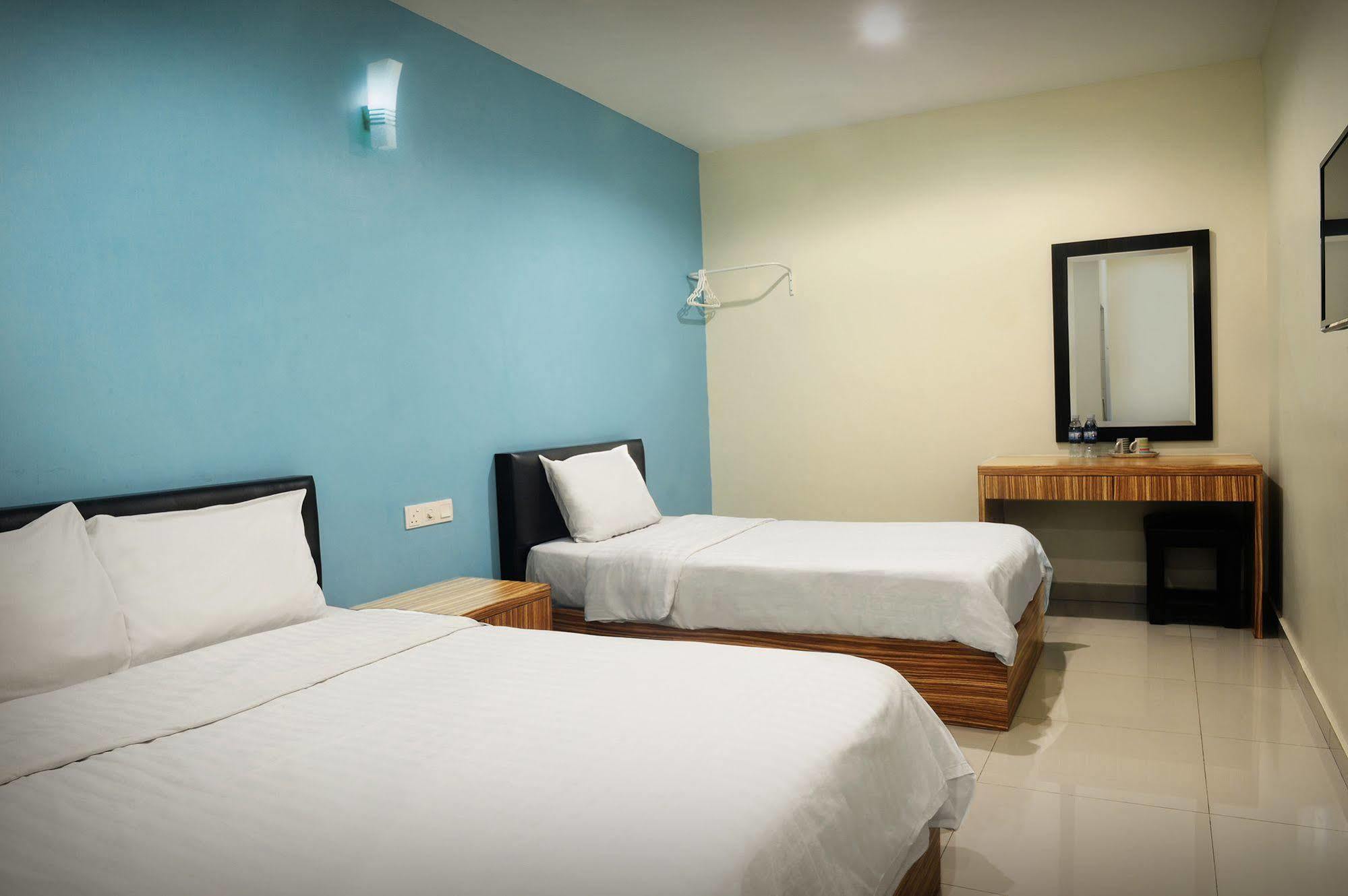 Brezza Hotel Lumut Zewnętrze zdjęcie